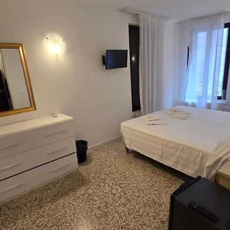 Heart בית הארחה ונציה